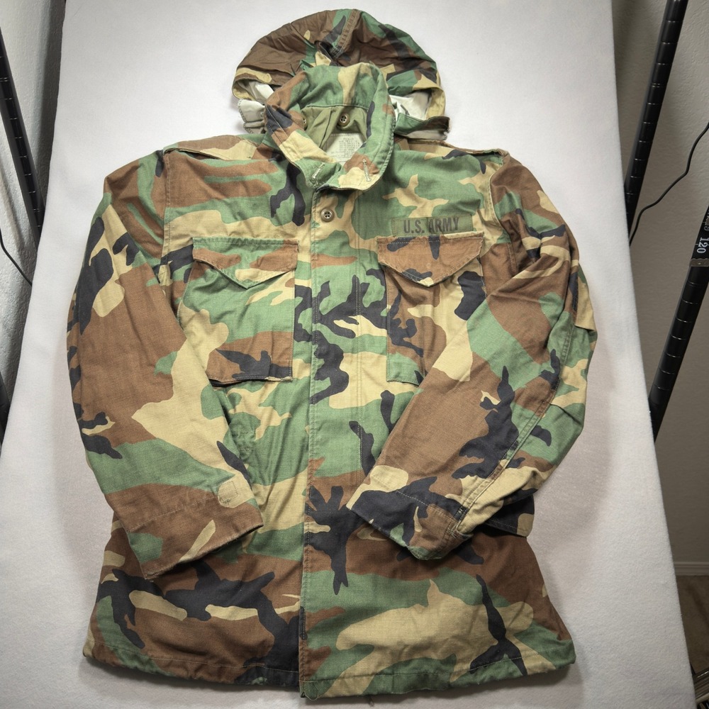 US Army Camo M65 Field Jacket Men Small Reg (21" X 30 1/2") M81 Woodland Vintage